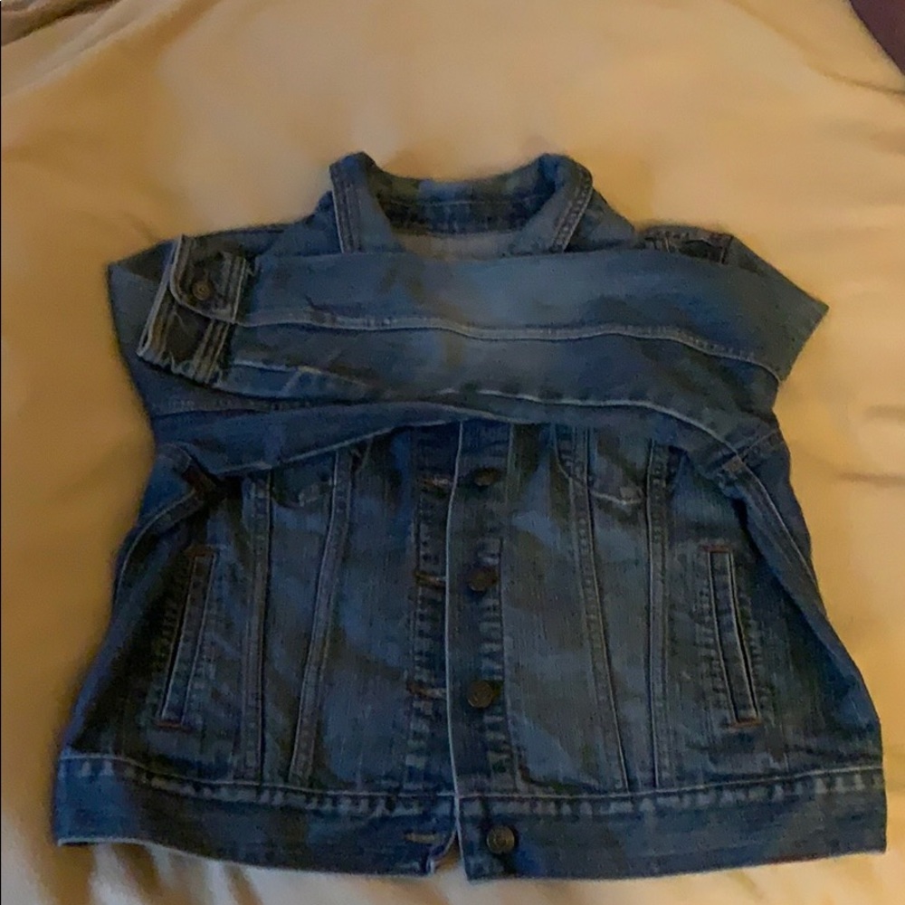 Jean jacket! - Picture 3 of 4